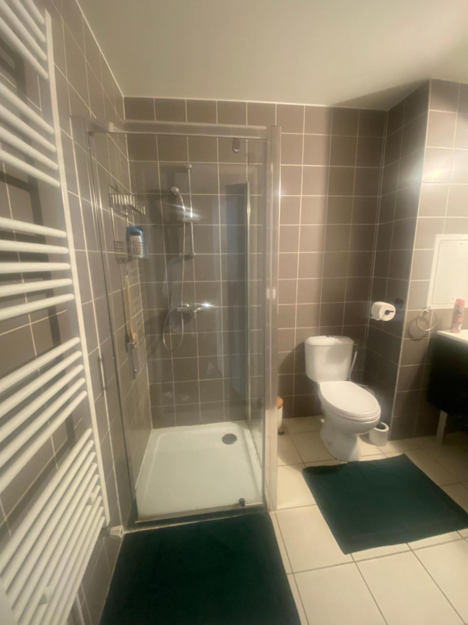 Privee Sdb Kitchenette Proche De Paris Apartment Saint-Ouen (Seine-Saint-Denis)